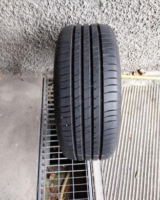 Pneumatico Kumho Ecsta