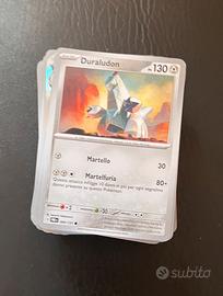 Lotto 106 carte pokemon evoluzioni prismatiche