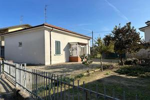VILLA SINGOLA A CESENATICO