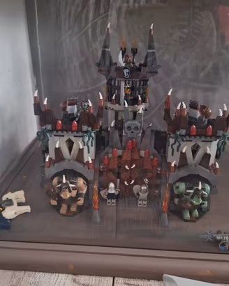 Lego Castle 7097  -  Troll's Mountain Fortress