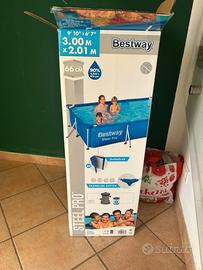 Piscina esterna da giardino