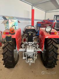 Trattore Massey Fergusson