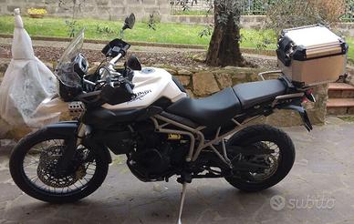 🏍️ Triumph Tiger 800 XC 2011