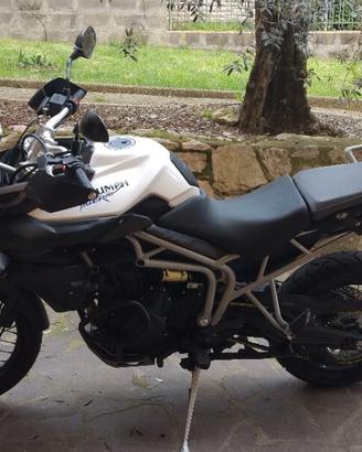 🏍️ Triumph Tiger 800 XC 2011