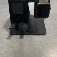 Dock per telefono e smartwatch