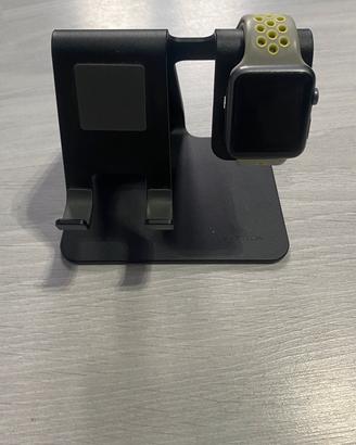 Dock per telefono e smartwatch