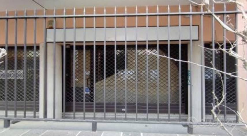 Immobile in asta di 104 m² con 1 locale e box auto - Vista 2