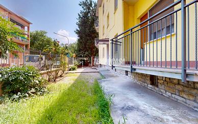 3 camere da letto al primo piano con Garage
