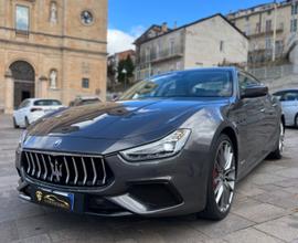 2020 Maserati Ghibli 430 CV SQ4 Gransport - 12 GAR