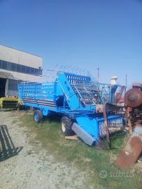 MACCHINA SEMOVENTE X TAGLIO FORAGGIO