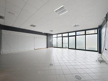 NEGOZIO A VICOPISANO