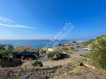 Terreno di 1914 m² a Cipressa