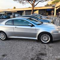 alfa romeo gt