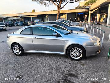 alfa romeo gt