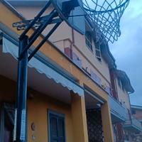 Canestro basket