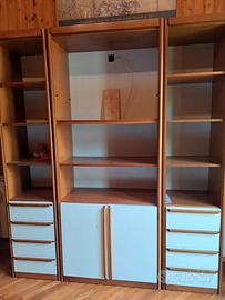 Libreria in legno modulare