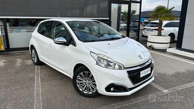 PEUGEOT 208 PureTech 82 5 porte Allure
