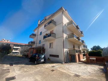 Via Firenze-179mq con giardino di proprietà e box