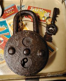 LUCCHETTO ANTICO D'EPOCA 