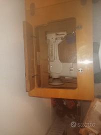 macchina da cucire chiudibile in legno