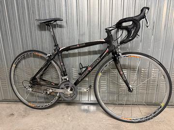 Bici da corsa in carbonio