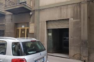 Negozio 70 mq privato vende