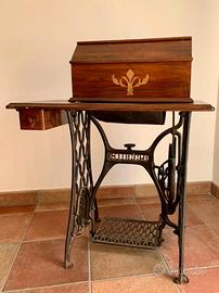 MACCHINA DA CUCIRE STUCCHI - DA COLLEZIONE