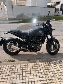 Benelli Leoncino 500