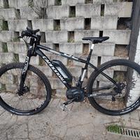 E-bike cannondale tramount 