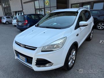 Ford Kuga 2.0 TDCI 140 CV 4WD Titanium