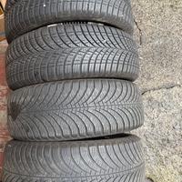 Good year 215/60 r17 4 stagioni