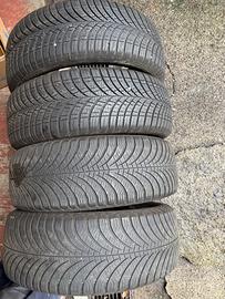 Good year 215/60 r17 4 stagioni