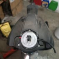 serbatoio ducati 696 completo di pompa benzina e t