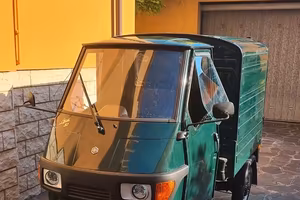 Piaggio ape 50 furgonata verde - perfetta per lavo