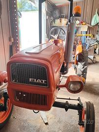 Trattore Fiat 215