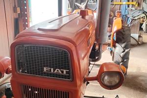 Trattore Fiat 215
