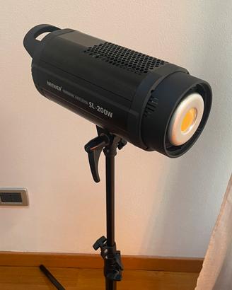Flash neewer 200W luce continua led
