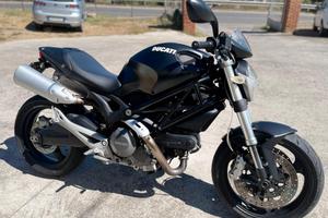 Ducati Monster 696 TUA ANCHE IN COMODE RATE