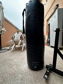 Sacco da boxe 20 kg + staffa