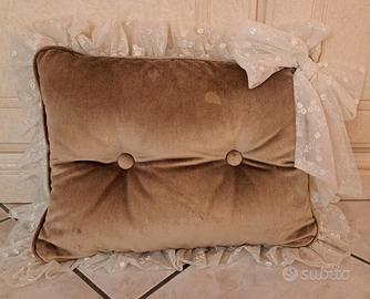 ELEGANTE CUSCINO VELLUTO. 45X35. NUOVO
