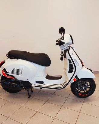 Piaggio Vespa 125 GTS Super Sport con antifurto