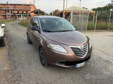 Lancia Ypsilon 1.3 MJT 16V 95 CV 5 porte S&S 30th 