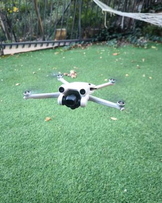 DJI Mini 3 Pro + radiocomando RC-N3 + batteria + s