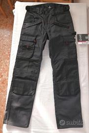 Pantaloni da lavoro nuovi