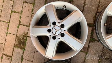 Carchi R16 Mercedes Classe B