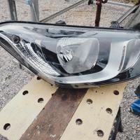  faro dx Hyundai i20 anno 2012