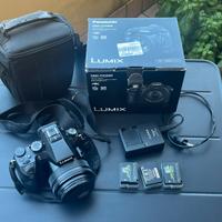 Fotocamera Panasonic Lumix DMC-FZ2000,