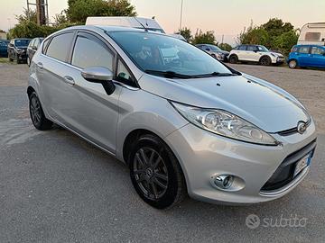 Ford Fiesta 1.4 5 porte Bz.- GPL Titanium