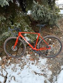 Bici gravel/ corsa cube ciclo cross