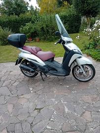 Scooter Peugeot Geopolis 300i GT